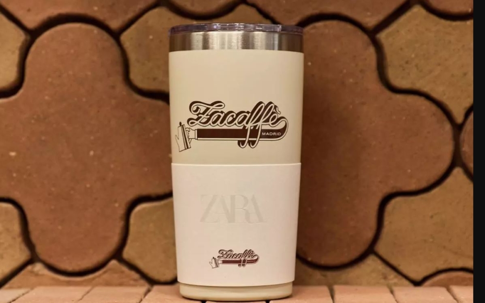 Zara還設計了帶有精美復古文字的玻璃杯和杯子