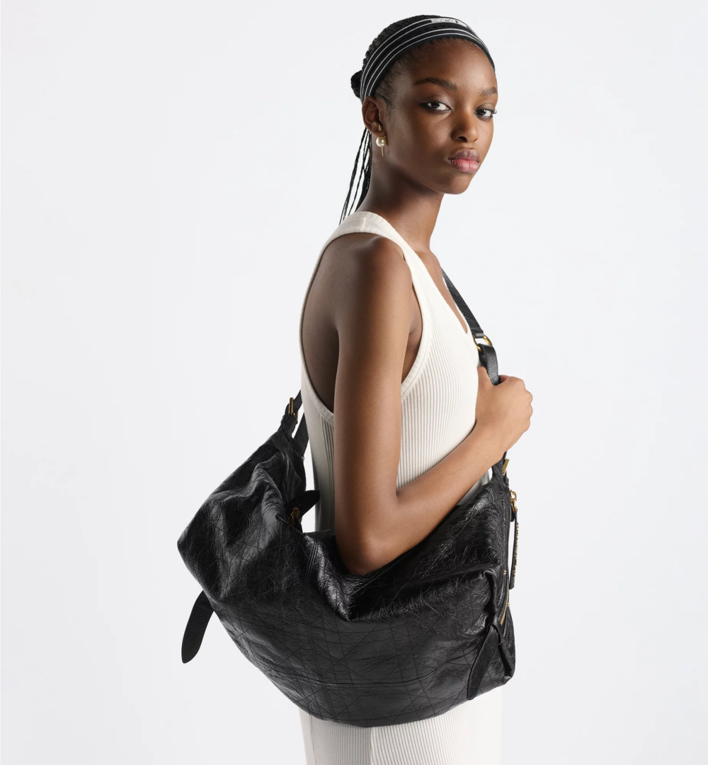 手提或肩背，是日常使用的理想之選。