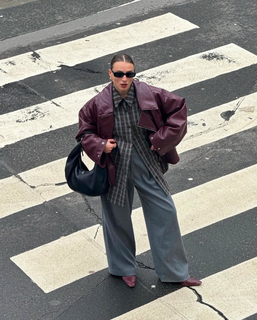 偏紫色的酒紅更有個性