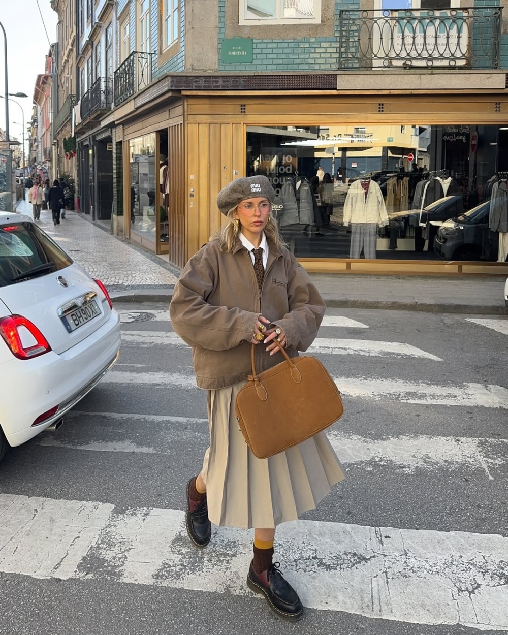 多層次穿法不僅保暖，還讓整體造型更有深度