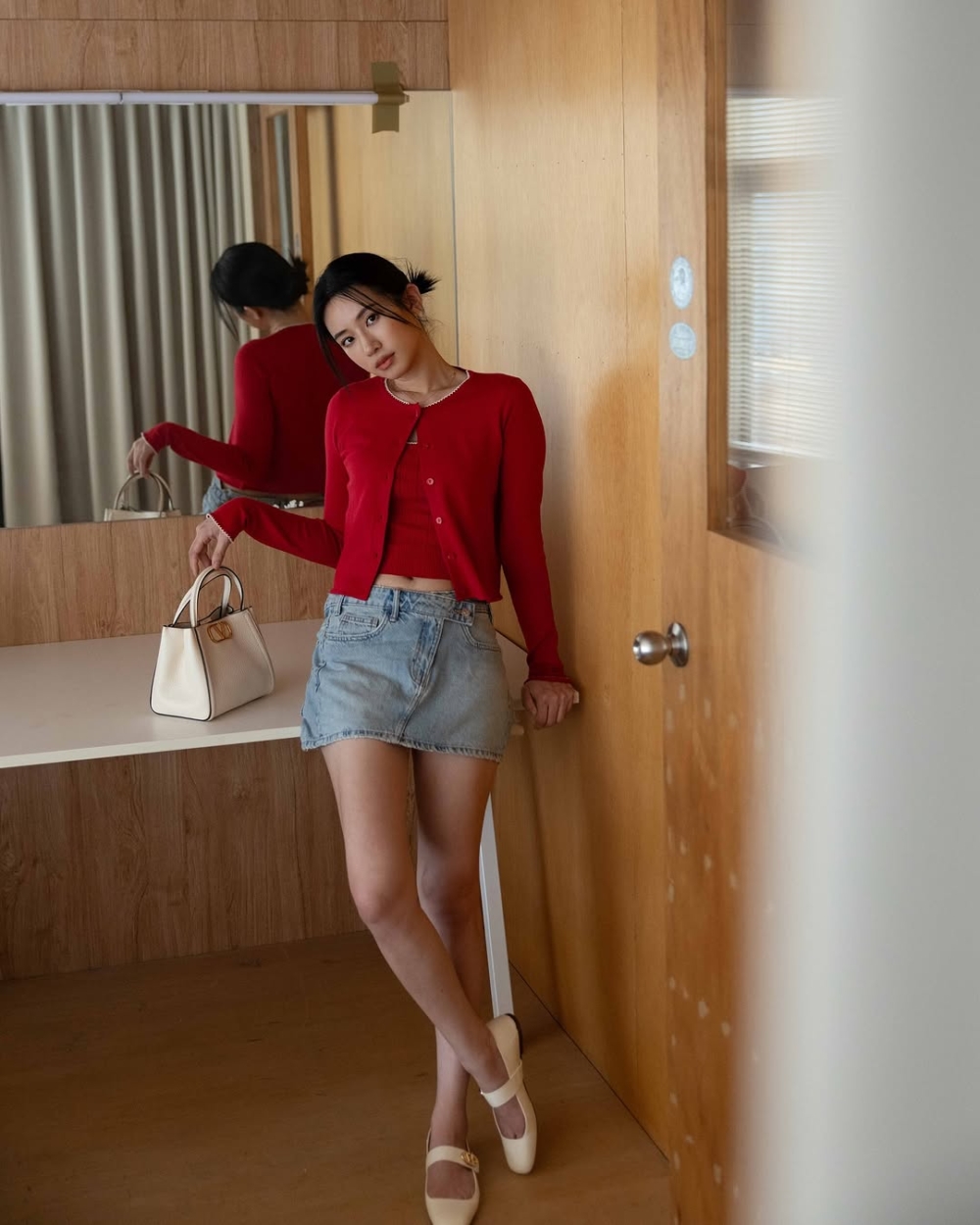 在約會或社交場合中，紅色能幫助你成為焦點