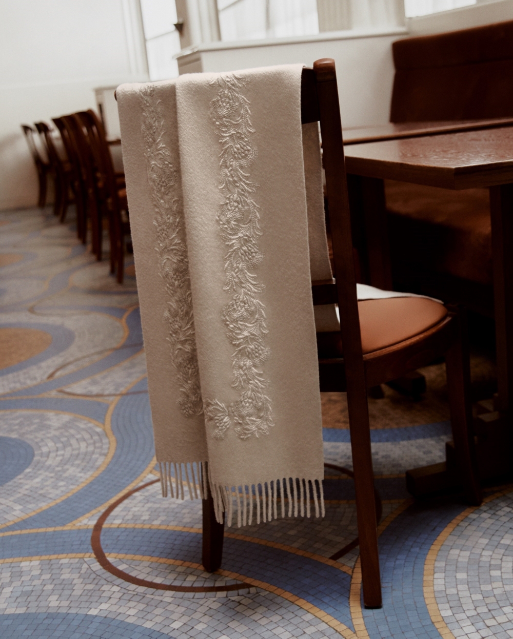 Loro Piana 2025農曆新年限定膠囊系列