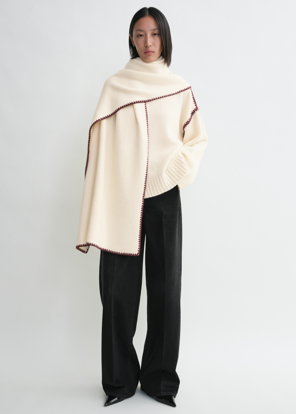 TOTEME 2025 限定新年膠囊系列