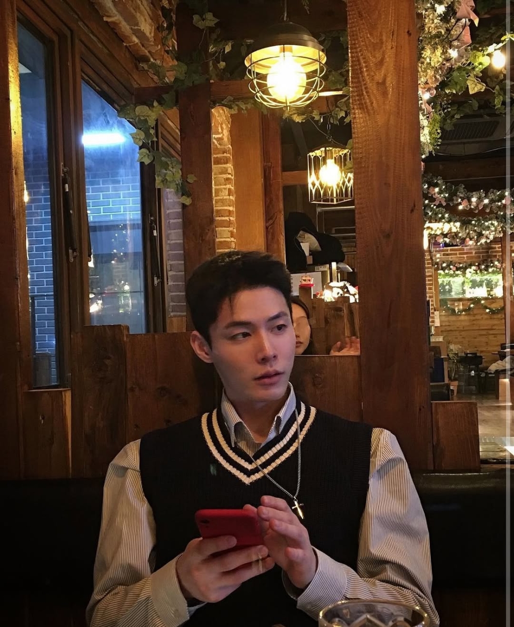 28歲的張泰悟IG粉絲數有52萬多人