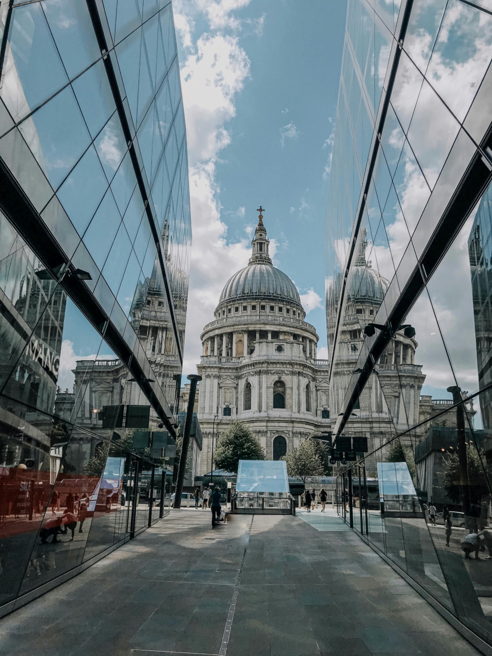這種旅行方式，不僅能讓你在工作和放鬆之間找到平衡，還能賦予每段旅程更多的意義與可能性