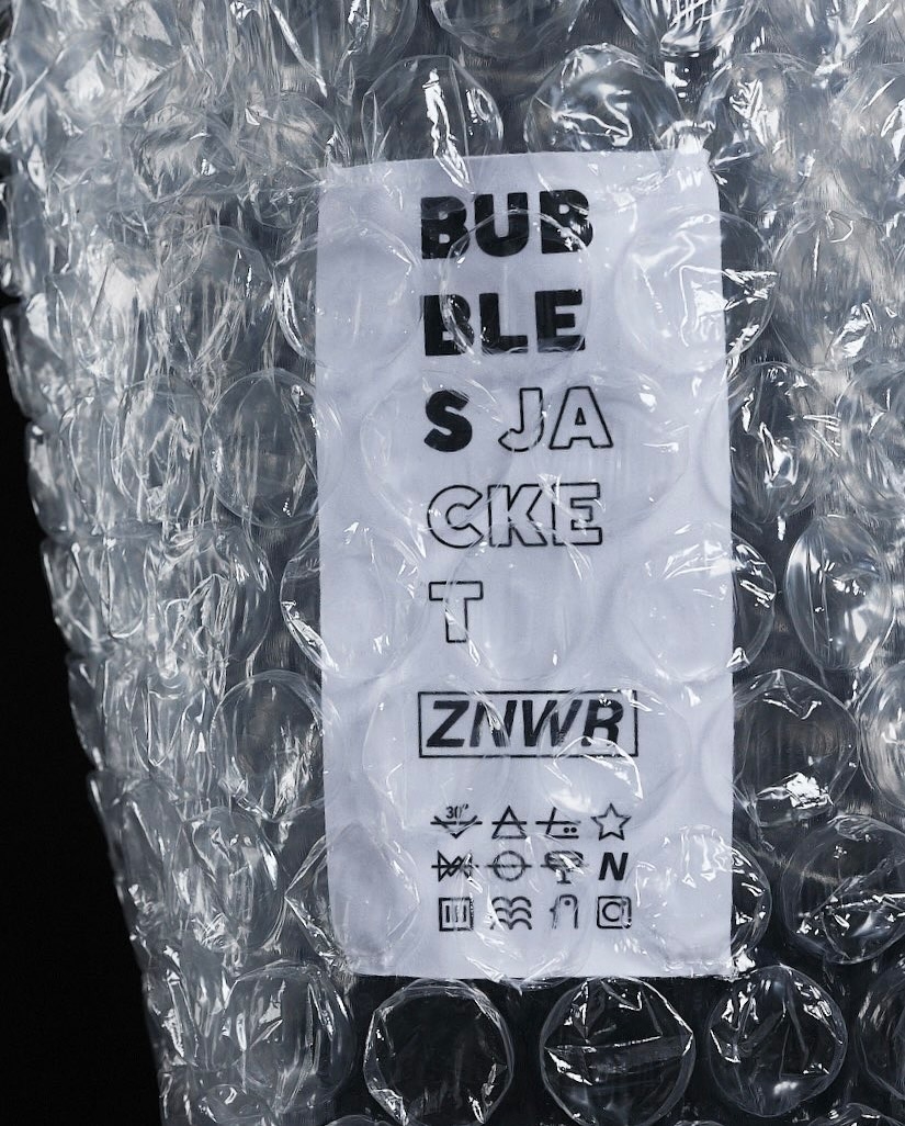 細節上附有布標，甚至包含洗滌注意事項