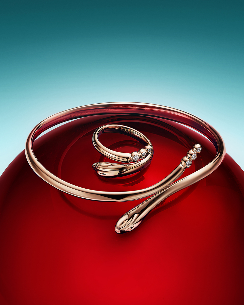 Tiffany & Co. Elsa Peretti®系列18K玫瑰金鑲鑽Snake手環及戒指