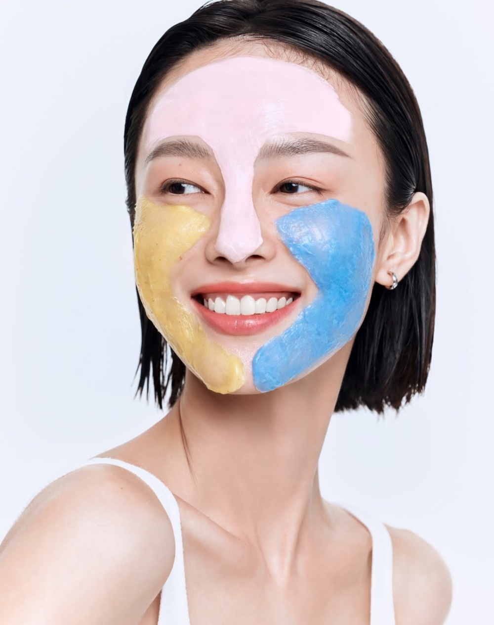 幫肌膚分區域進行深層清潔，效果更佳、更細緻。