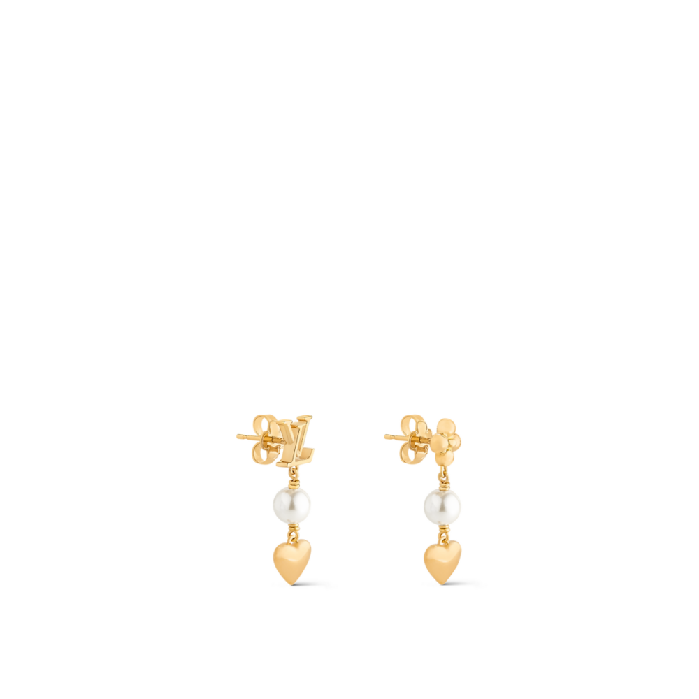 迷人的心形裝飾和象徵純潔的閃亮玻璃珍珠。