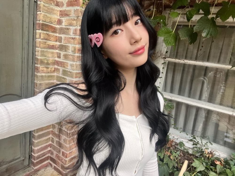 選擇輕薄又具遮瑕效果的霧面底妝，能呈現清新自然的肌膚質感