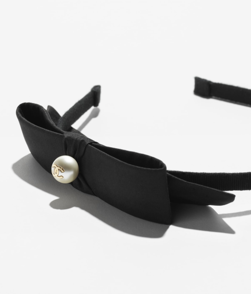 設計換上蝴蝶結為主要亮點。