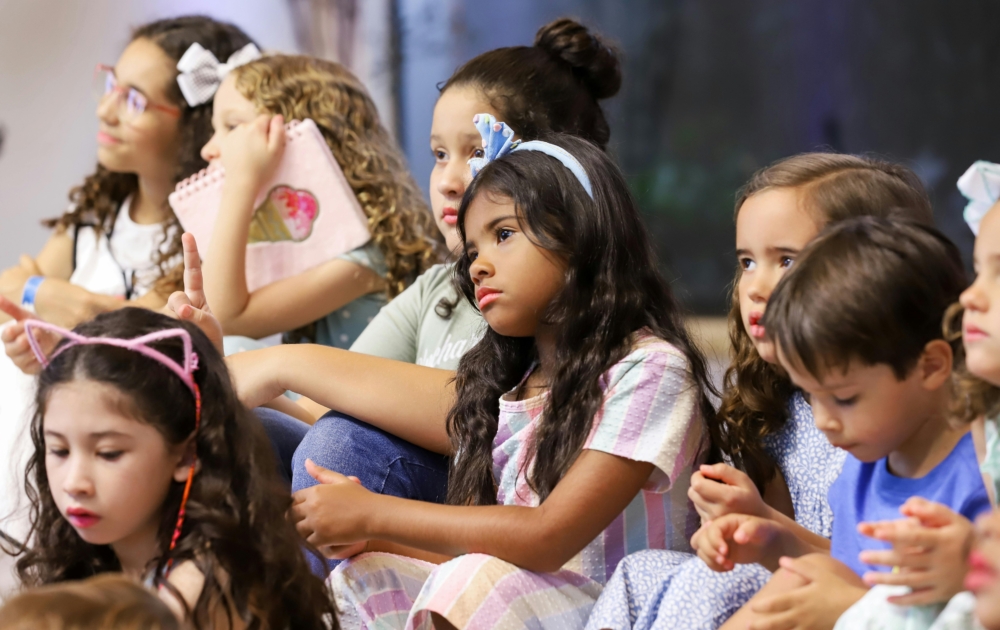 AI不僅影響他們的社交模式，也將滲透到他們的日常生活，包括職場、學習、甚至休閒娛樂