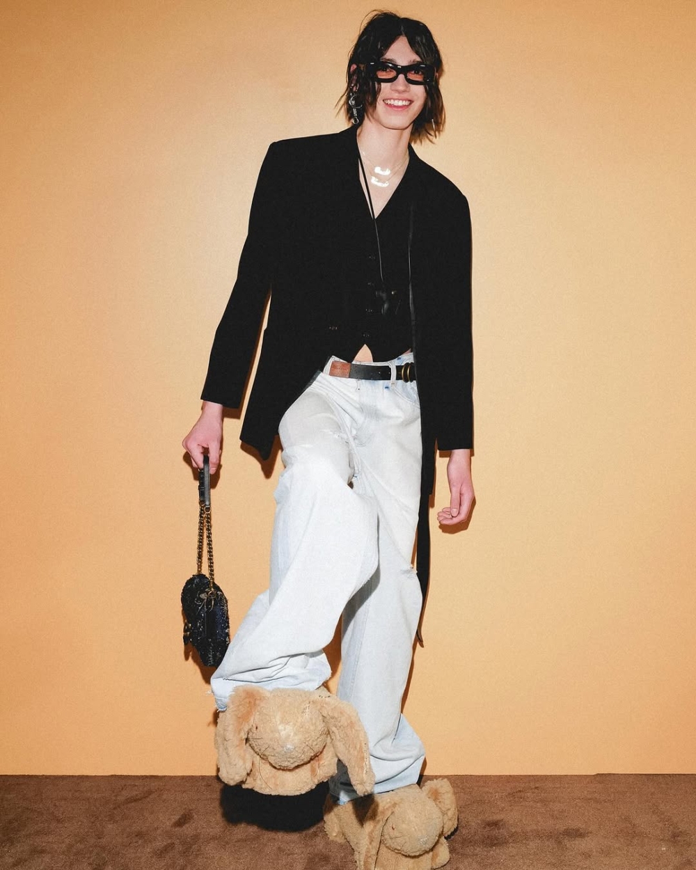 毛毛兔子鞋更是把童年回憶具象化