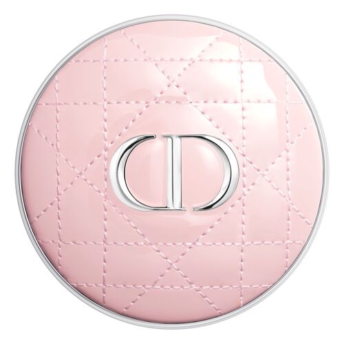 限量的粉色亮皮藤格紋外殼，輕柔嫩粉色打造少女心十足的風格