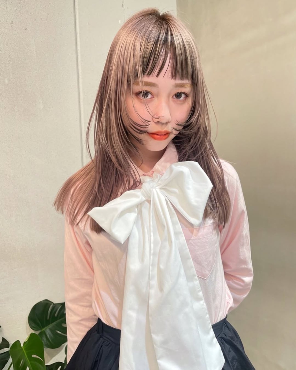 搭配外翹捲度或微濕感讓層次更明顯