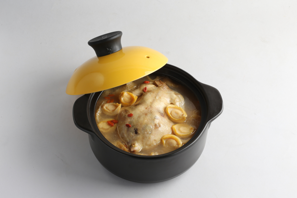 淮山杞子鮑魚雞湯以醇厚鮮味與溫和養生效力,讓人一喝就愛不釋手!