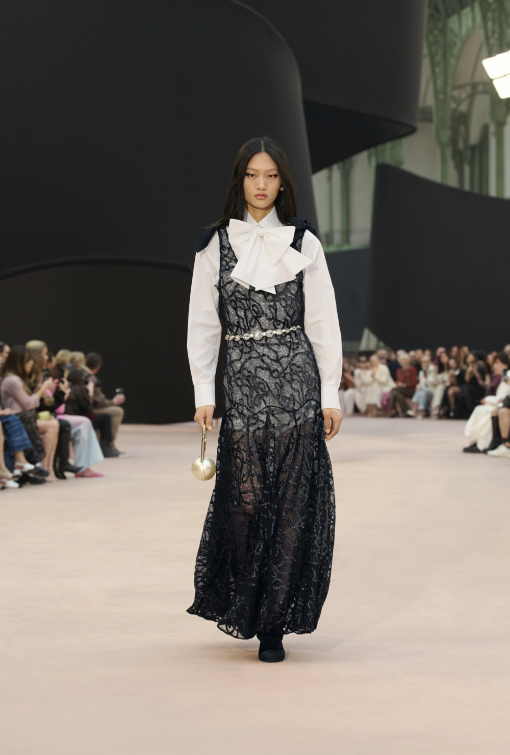 大型珍珠球形手提袋