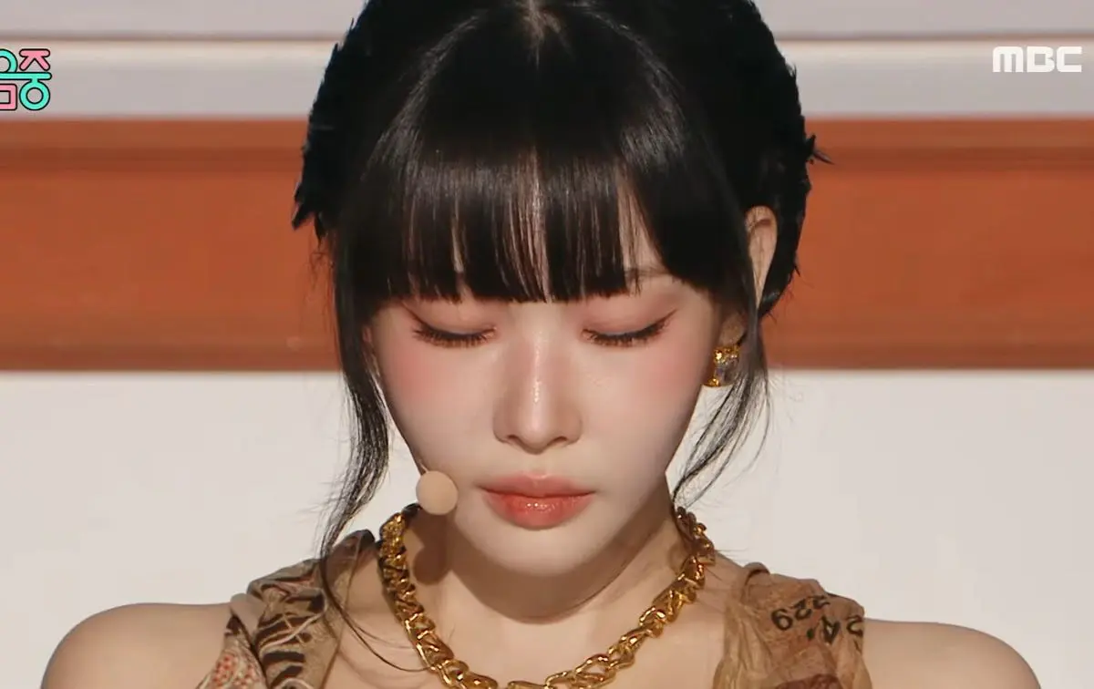 打造紅潤好氣色！「杏桃色腮紅」必備