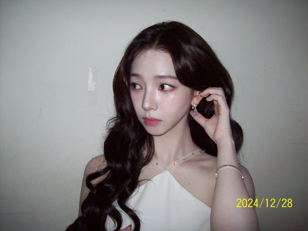 2025韓星「復古浪漫風大波浪」範本：Karina