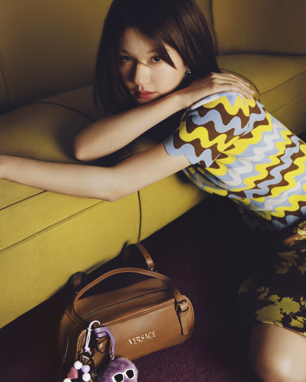 Versace Tag 保齡球單肩包