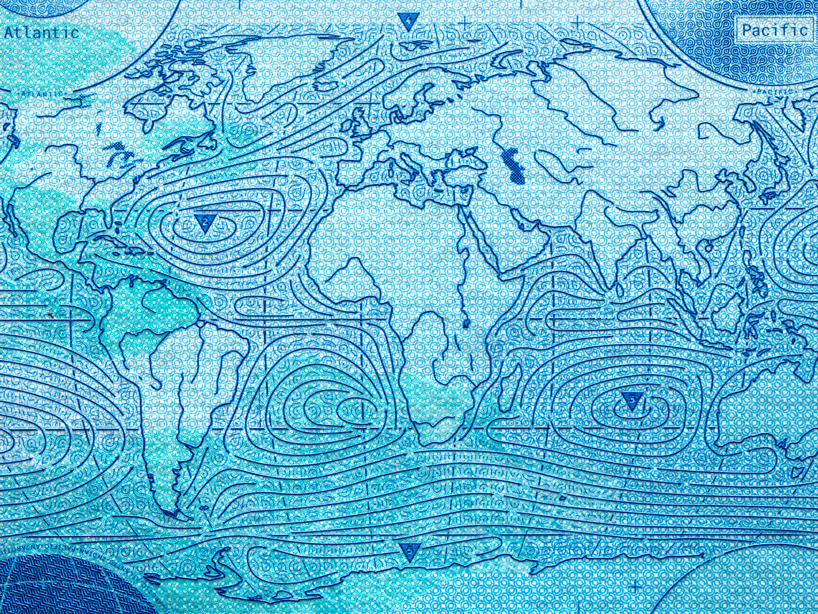 護照內頁還設計了與水文地圖相關的插圖