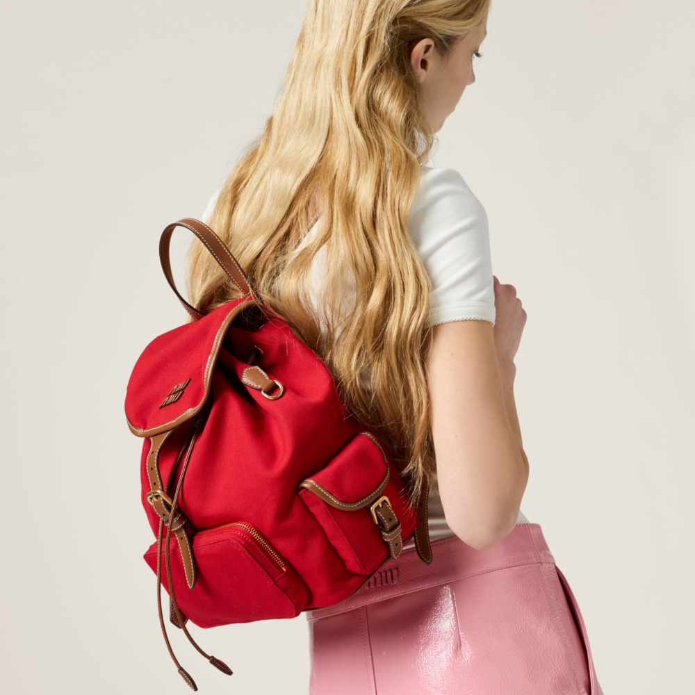 呼應本季大秀以純粹童年衣櫥為靈感。