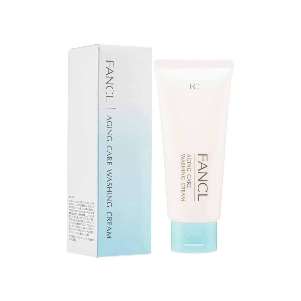 FANCL芳珂柔潤亮膚潔面霜能很好的均衡皮膚水油情況。