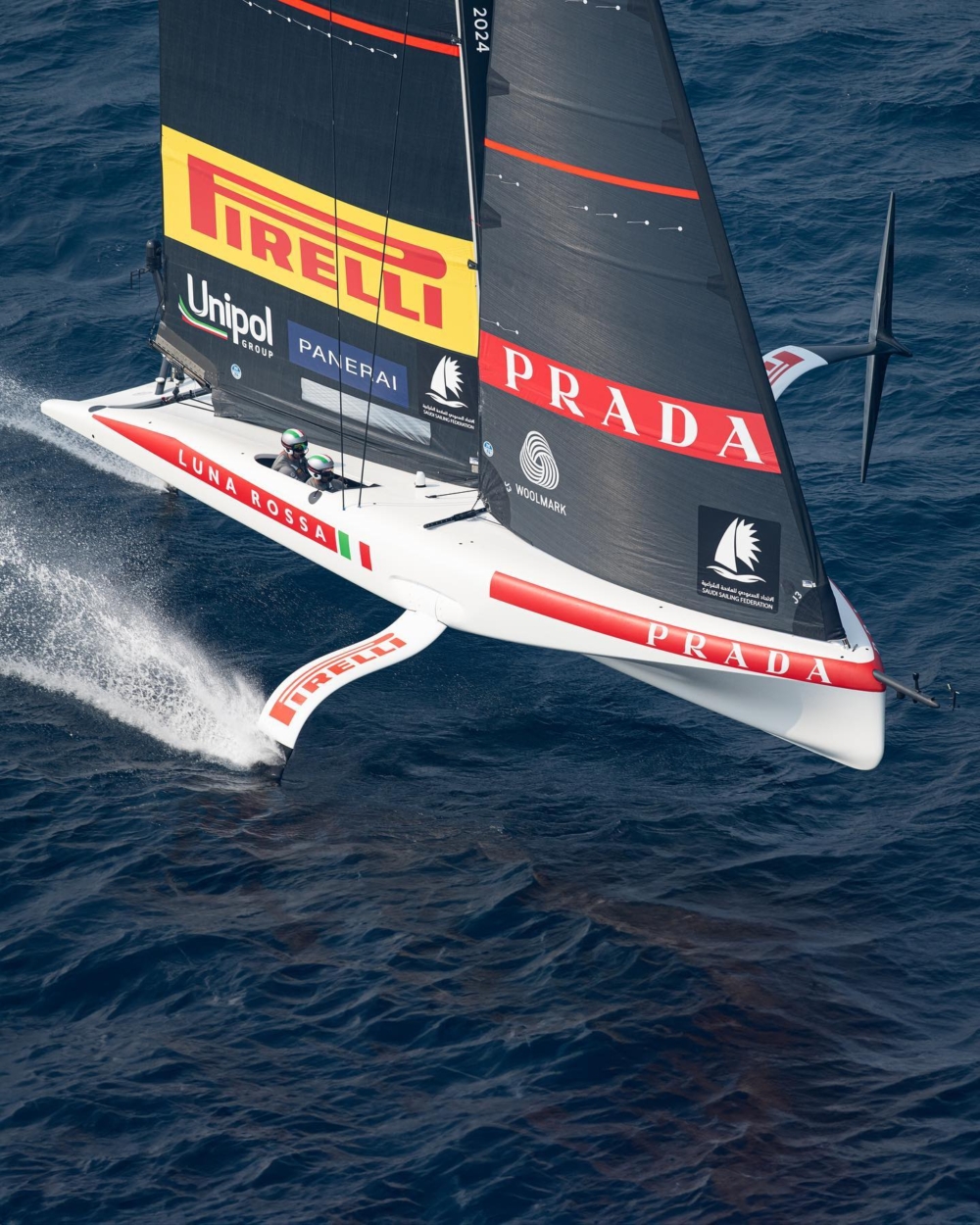 贊助第37屆美洲杯帆船賽