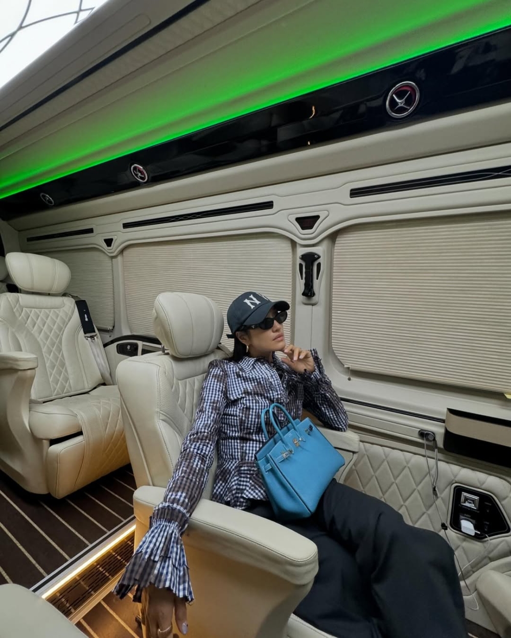 Peggy各種各樣的手袋收藏讓人看得眼花撩亂