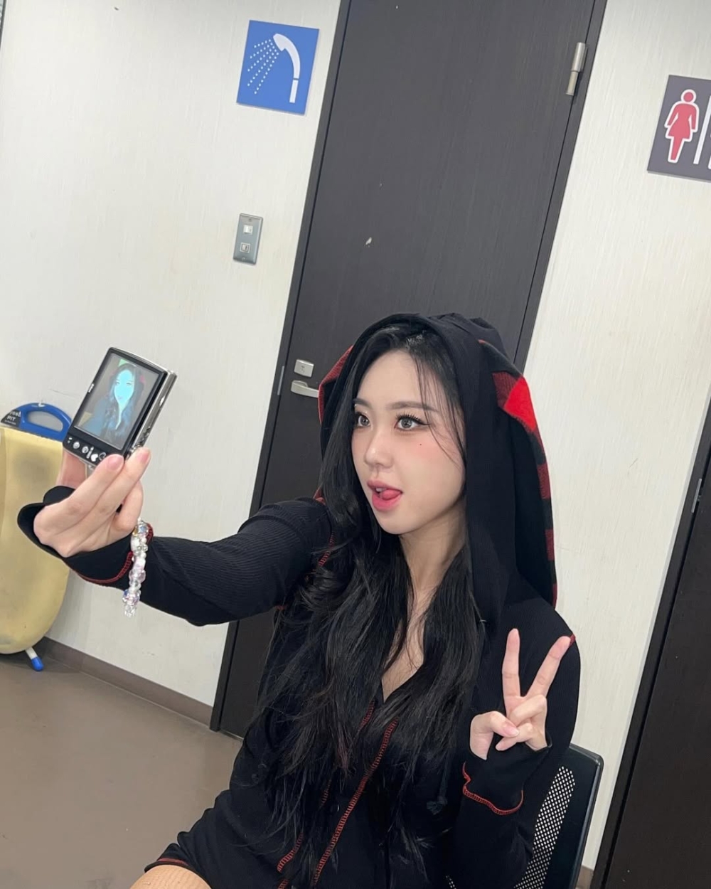 李泳知用她的「豪邁笑聲和爽朗個性」告訴年輕人「真實比虛假更珍貴」