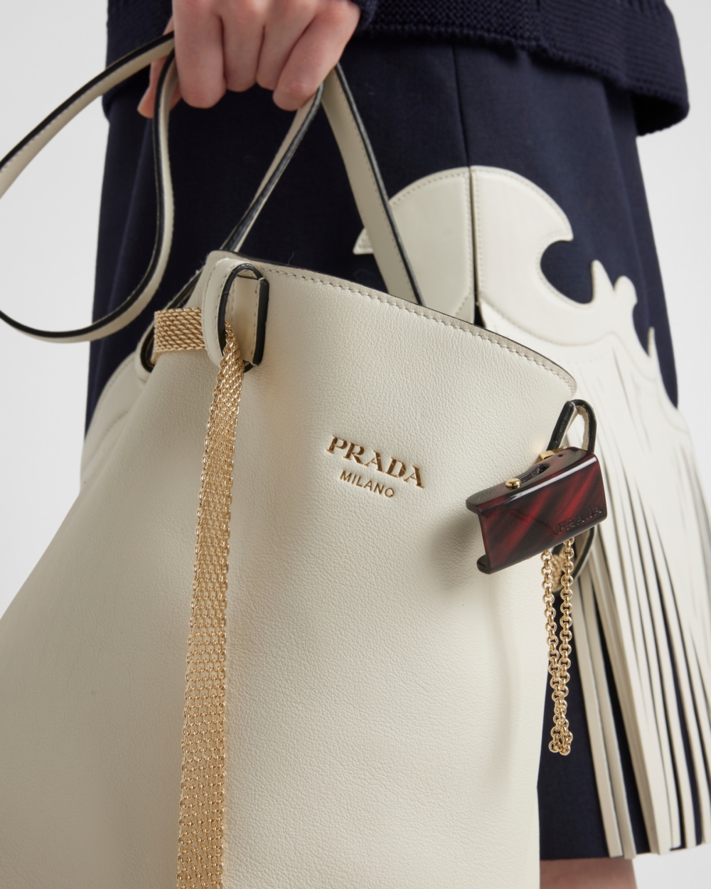 品牌延續經典元素，賦予新生命的時髦感。