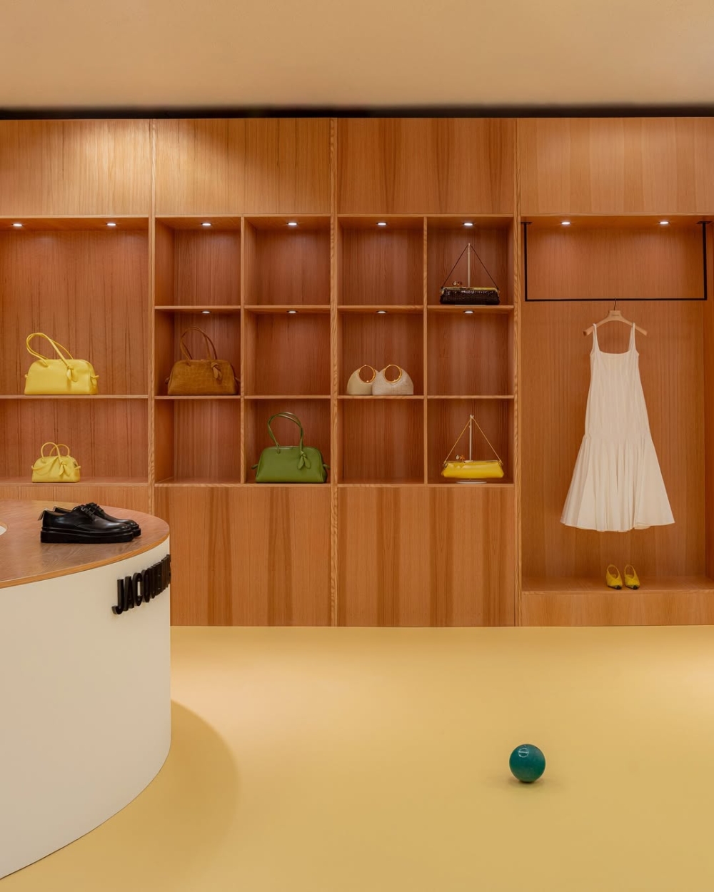 Jacquemus保齡球館