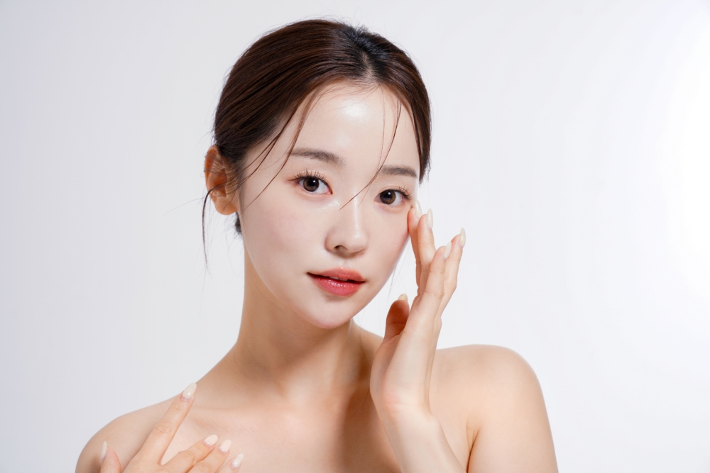 如果皮膚有傷口或曬傷、屬於極度敏感肌、紅血絲皮膚、嚴重痘痘、發炎肌或剛接受醫美療程者，一定要等到皮膚穩定後再去角質！