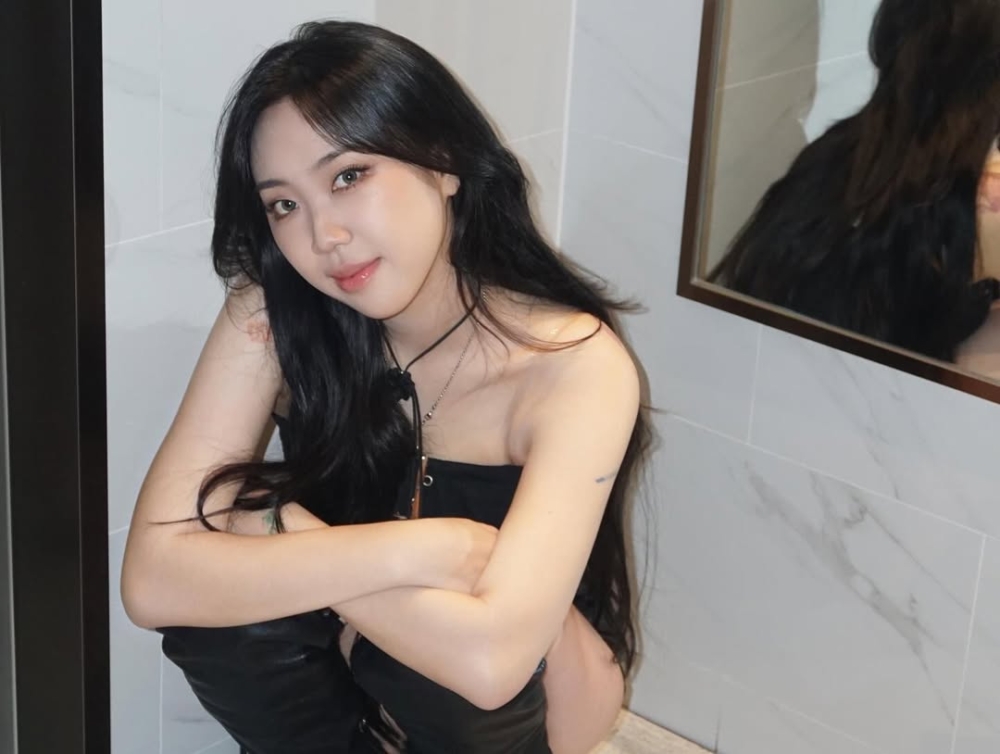 她證明了成長不是迎合他人，而是成為更好的自己