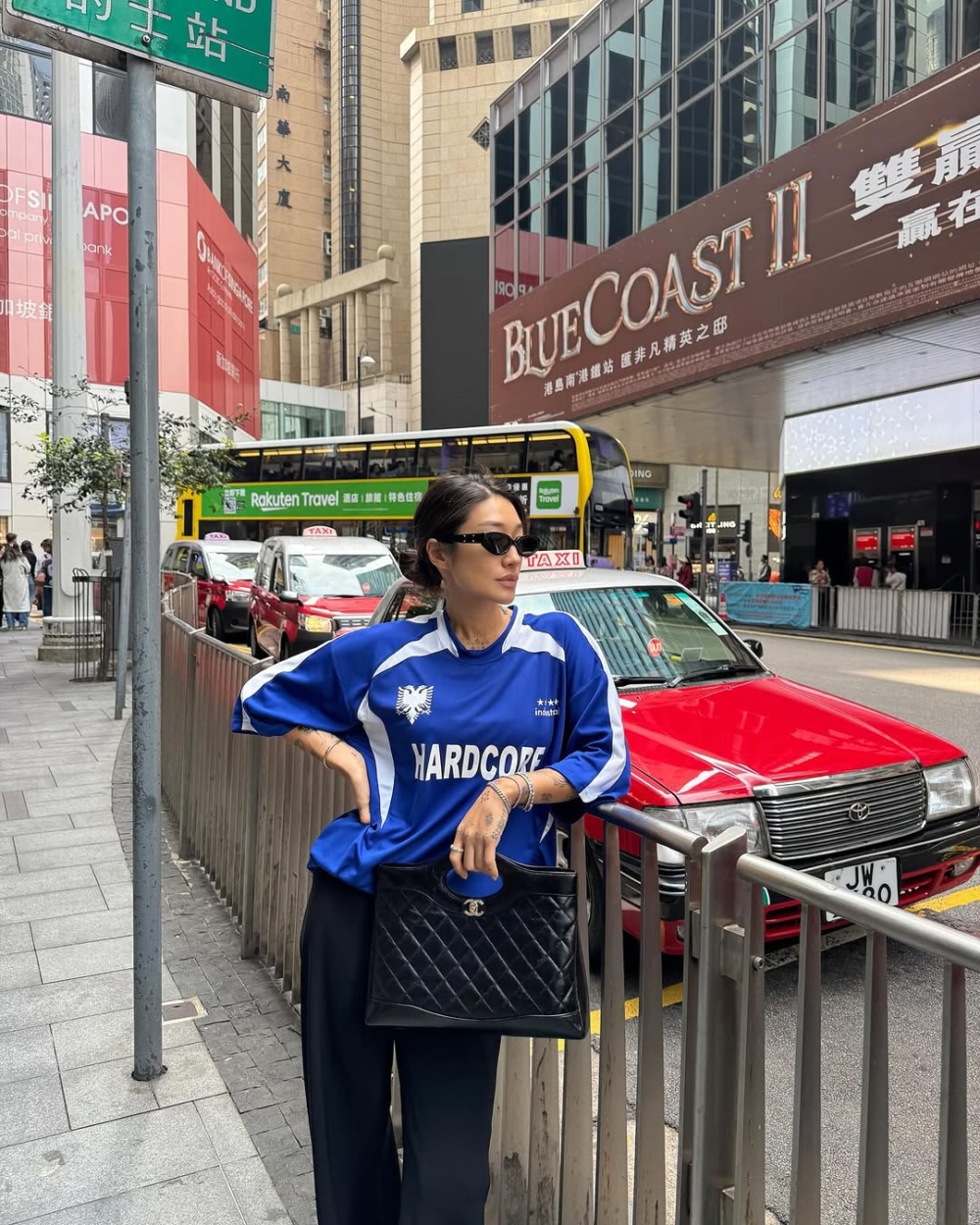 CHANEL在Peggy Gou的收藏中同樣佔有一席之地