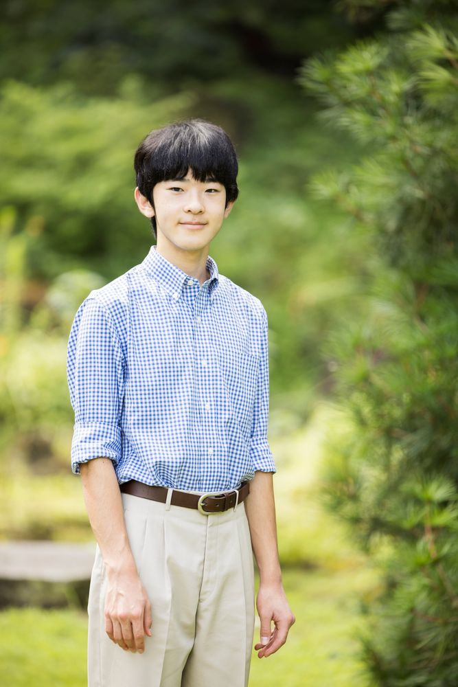 悠仁親王正式成年！日本皇位第二順位繼承人、近40年來首位成年男性皇族，皇室未來走向備受矚目