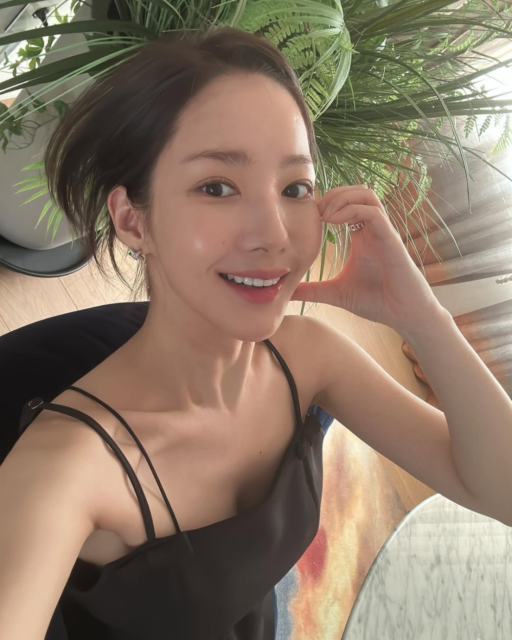 透明質酸和玻尿酸是同一種成分，補水效果一樣！