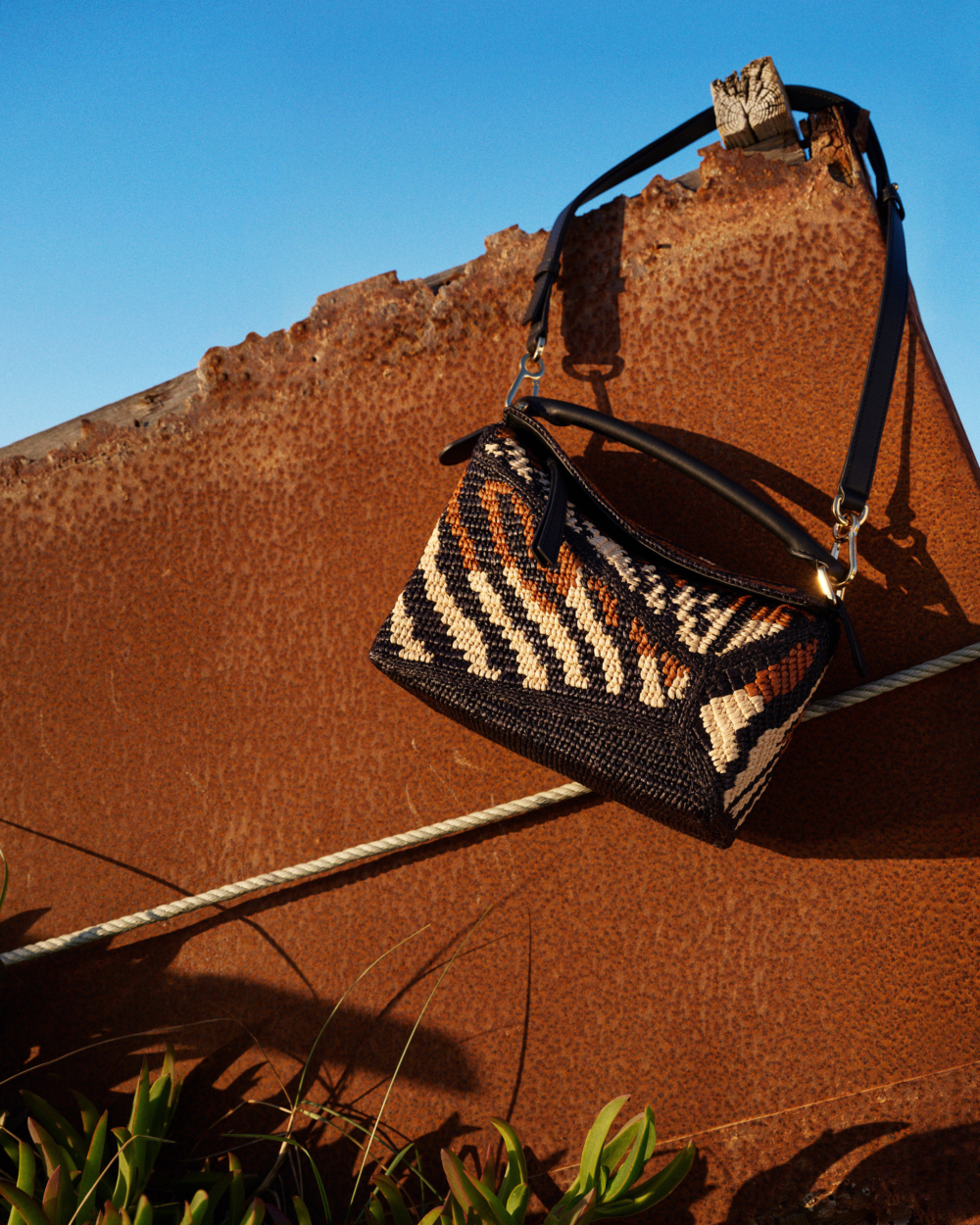 LOEWE 2025 Paula’s Ibiza系列
