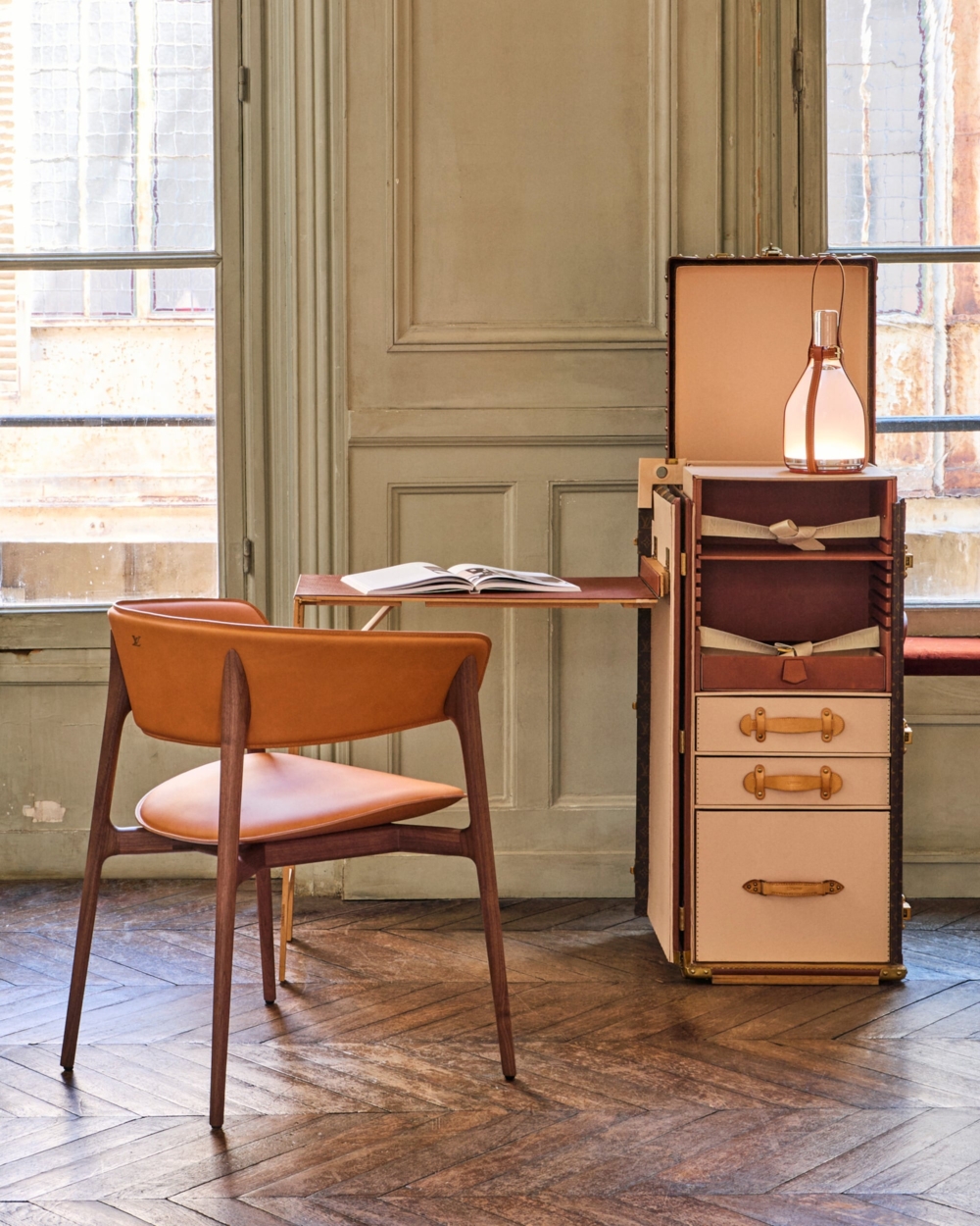 Louis Vuitton於米蘭的Palazzo Serbelloni(塞爾貝洛尼宮)展出2025家居系列