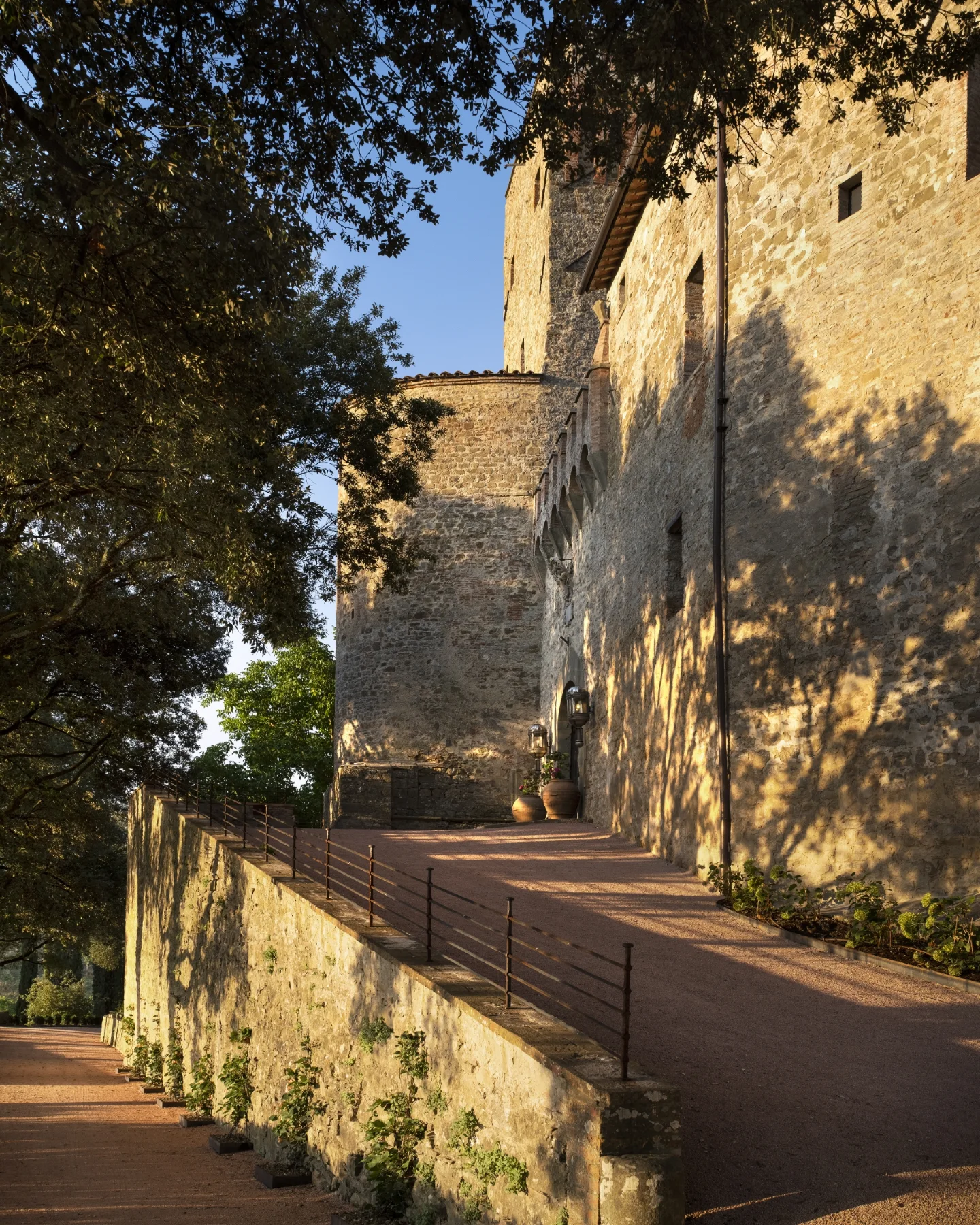 Reschio 城堡飯店保留了古堡原始的建築風貌