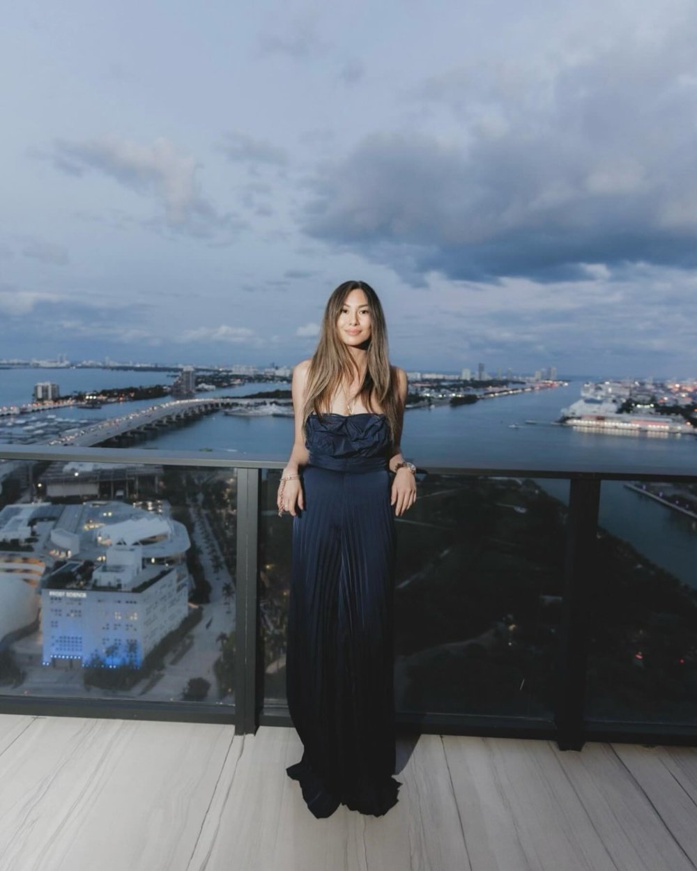 超越Taylor Swift！30歲華裔女孩郭如意成全球最年輕白手起家女富豪，靠AI與創作者經濟打下億萬版圖