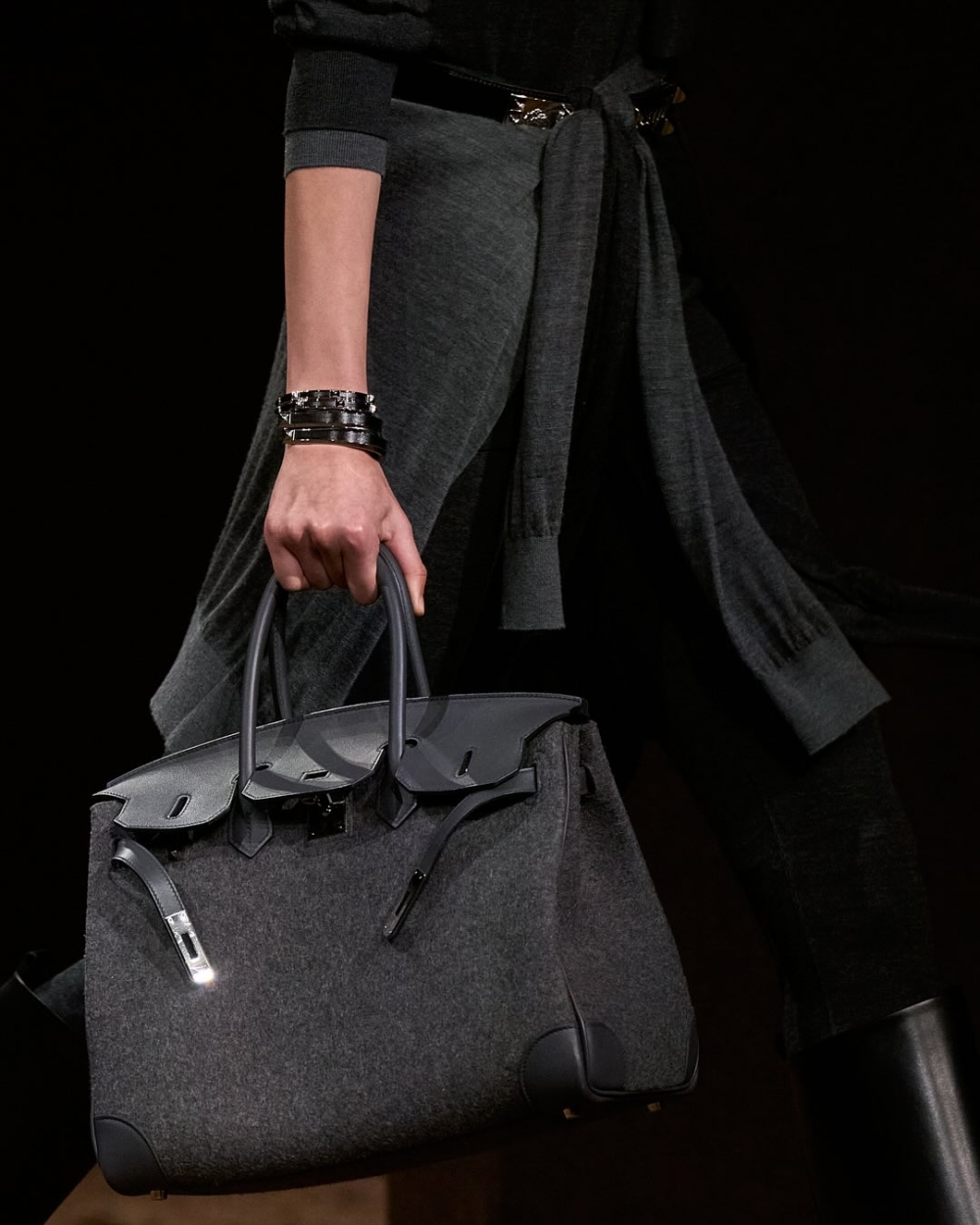 。Hermès的柏金包(Birkin)和凱莉包(Kelly)等奢侈品,在二手市場的價格甚至遠超原價