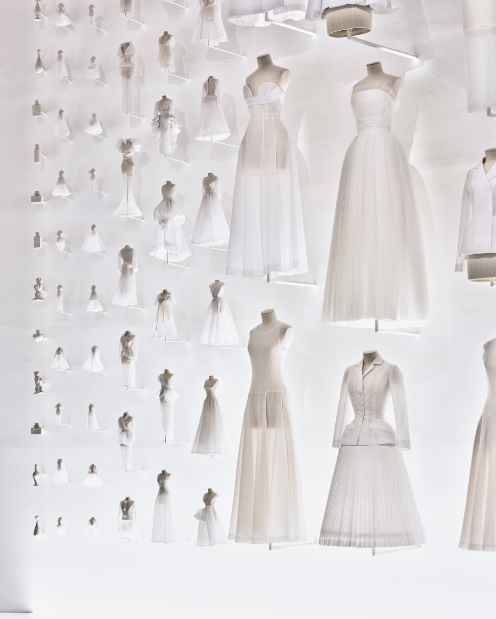 以優雅前衛的方式體現品牌對精湛手工藝的熱愛