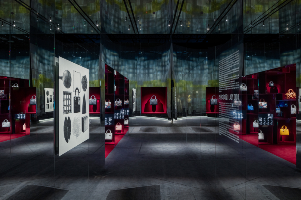 Lady Dior綻放韓國當代藝術