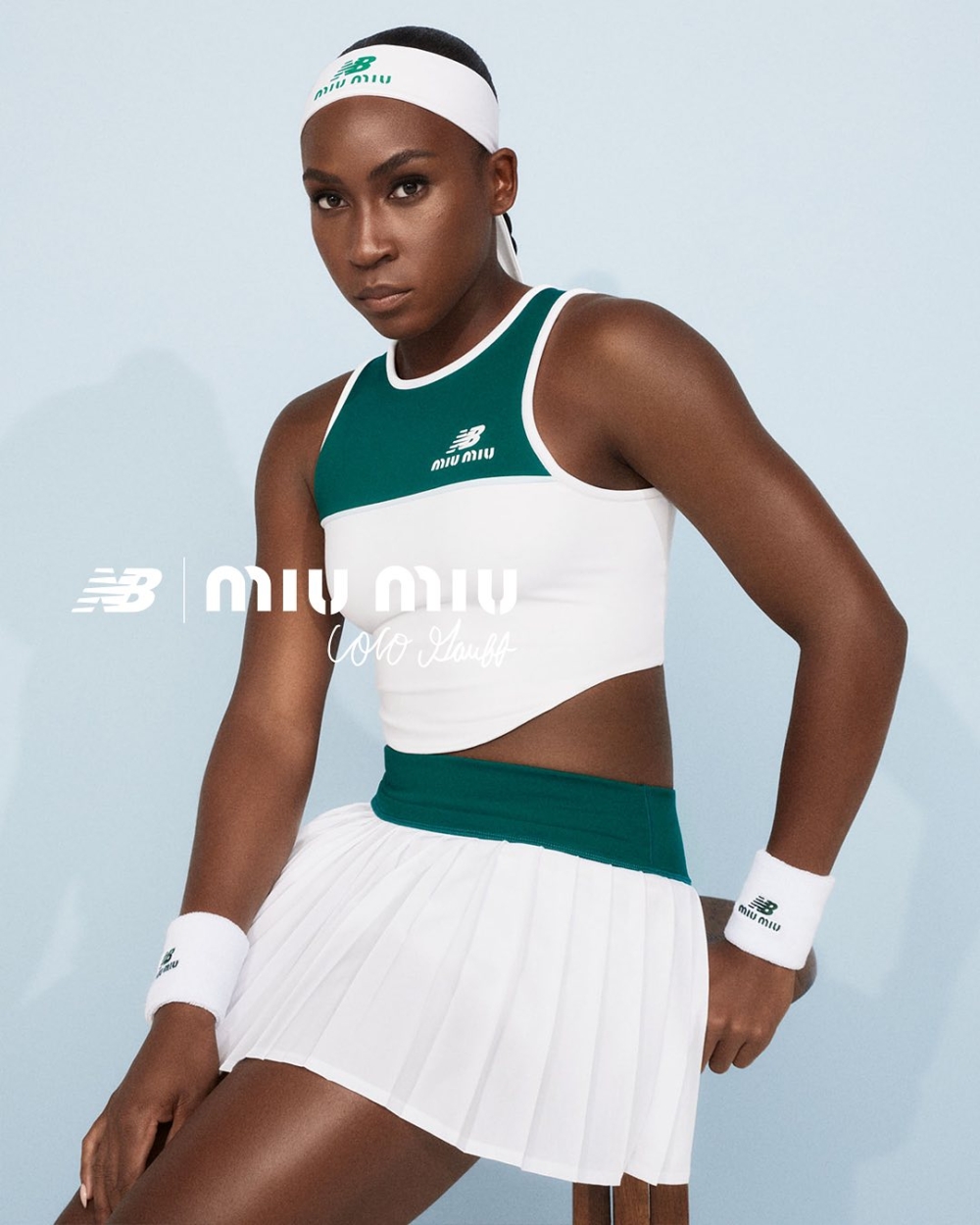 Miu Miu × New Balance × Coco Gauff 聯名,柏林站是清新的白綠配上天空藍細節