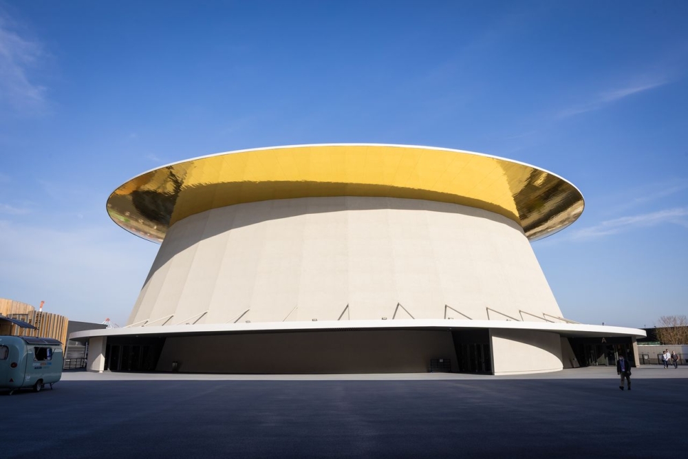 EXPO大廳「Shining Hat」