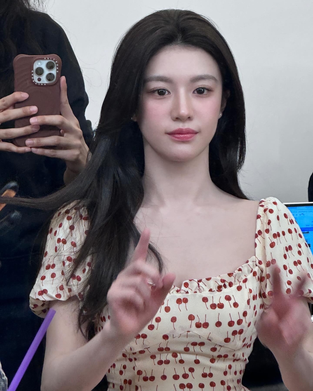 公主袖加上滿版小櫻桃甜美可愛