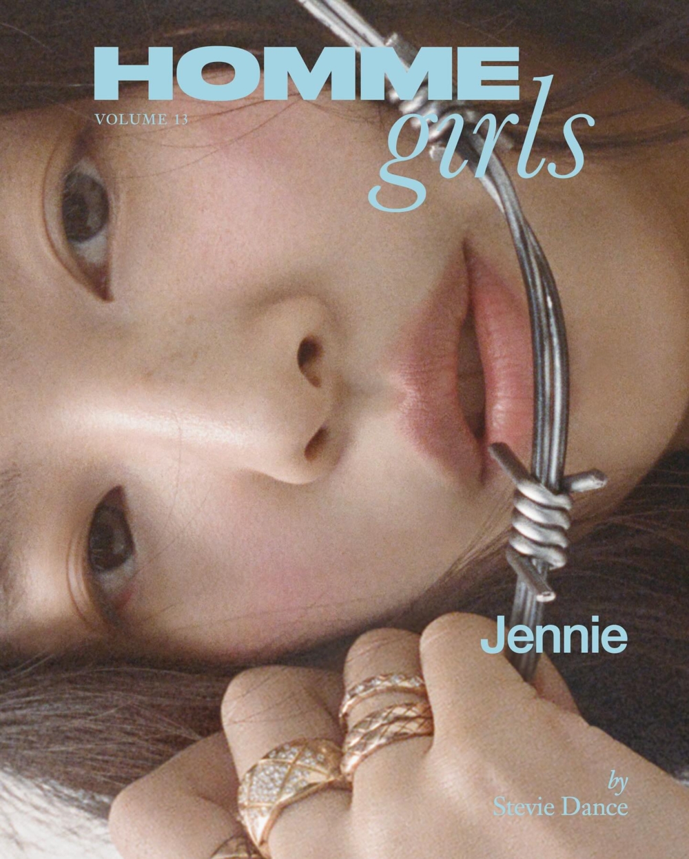 Jennie 為《Homme Girls》拍攝封面