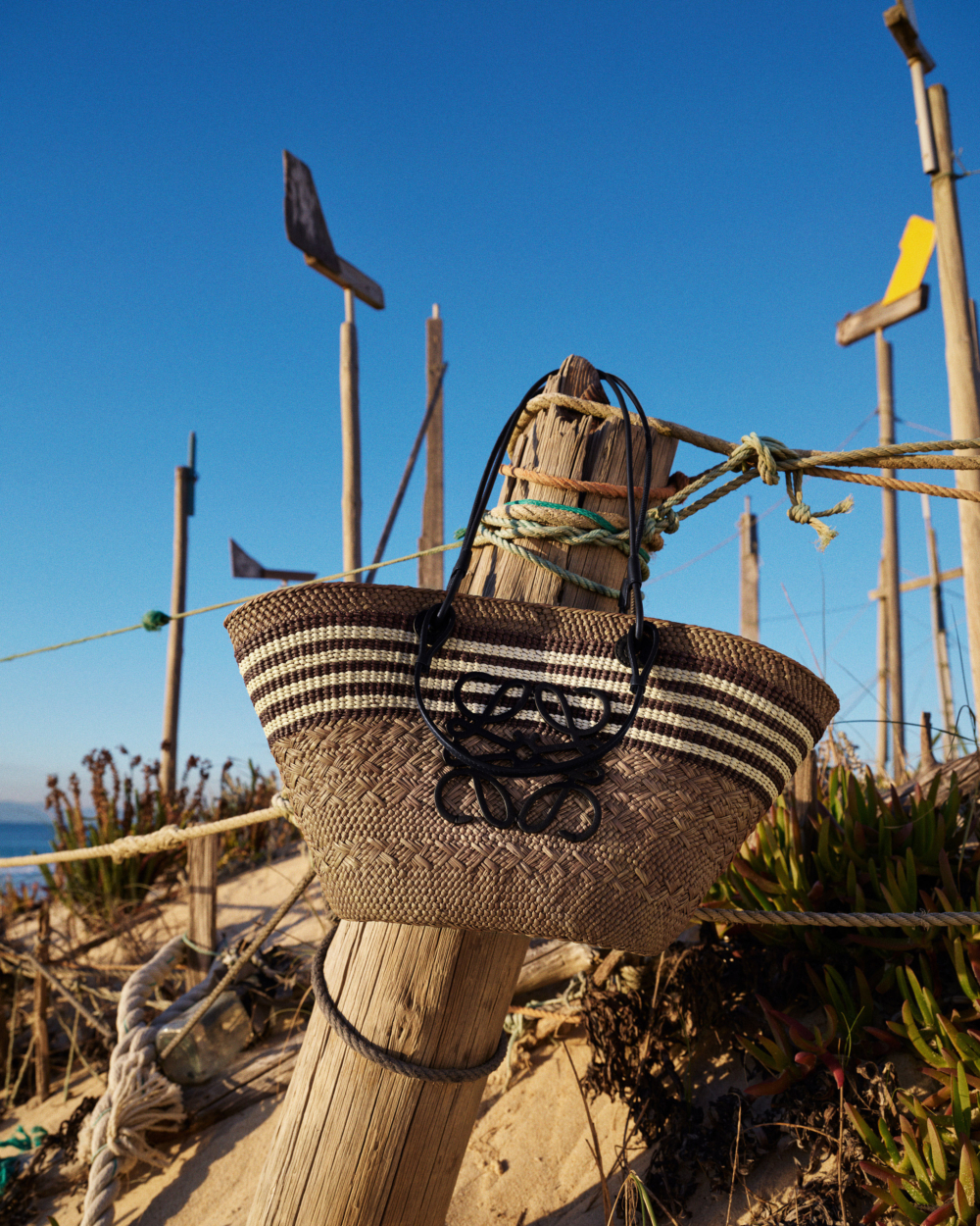 LOEWE 2025 Paula’s Ibiza系列