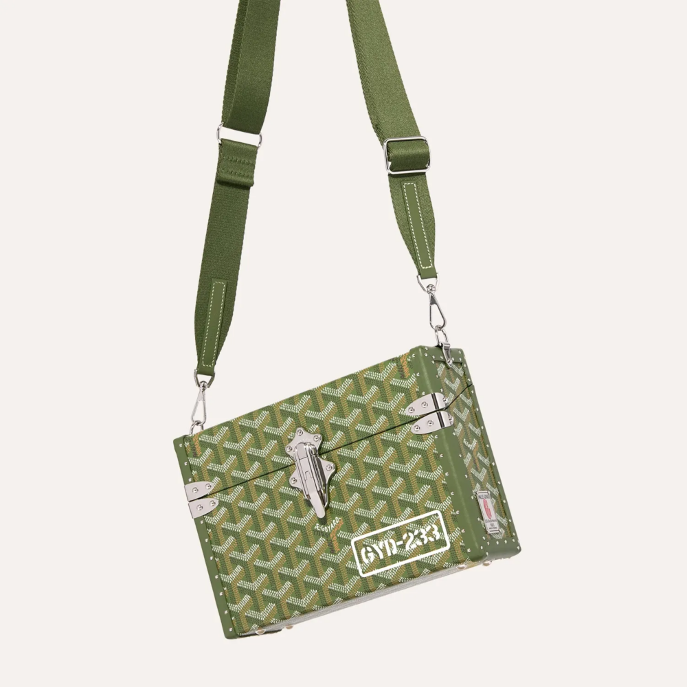 Goyard 2025全新牛油果色手袋。